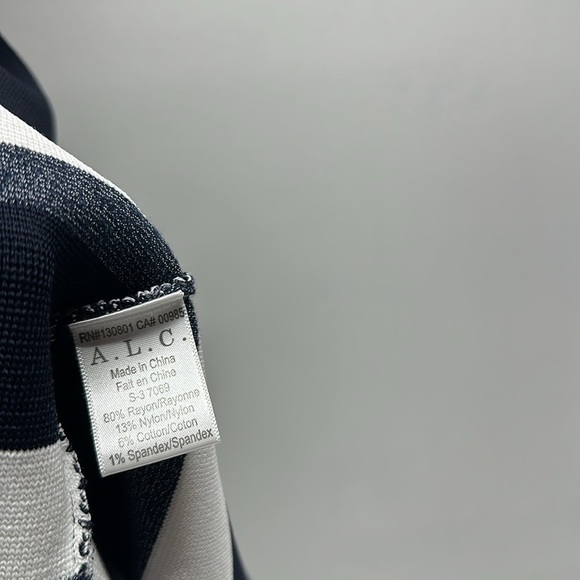 ALC Pippa Dress Knit Sleeveless Fit And Flare Mini Stripes Blue White Size XS - Picture 6 of 7